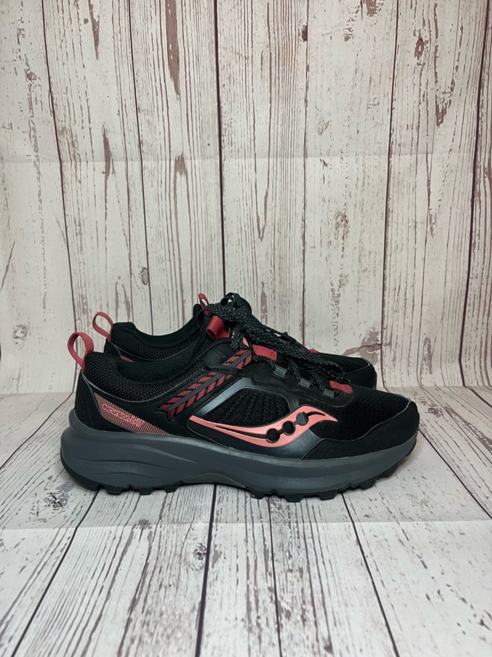 Saucony Excursion TR17 Womens Size 9.5W Black Athletic Running Shoes Sneakers